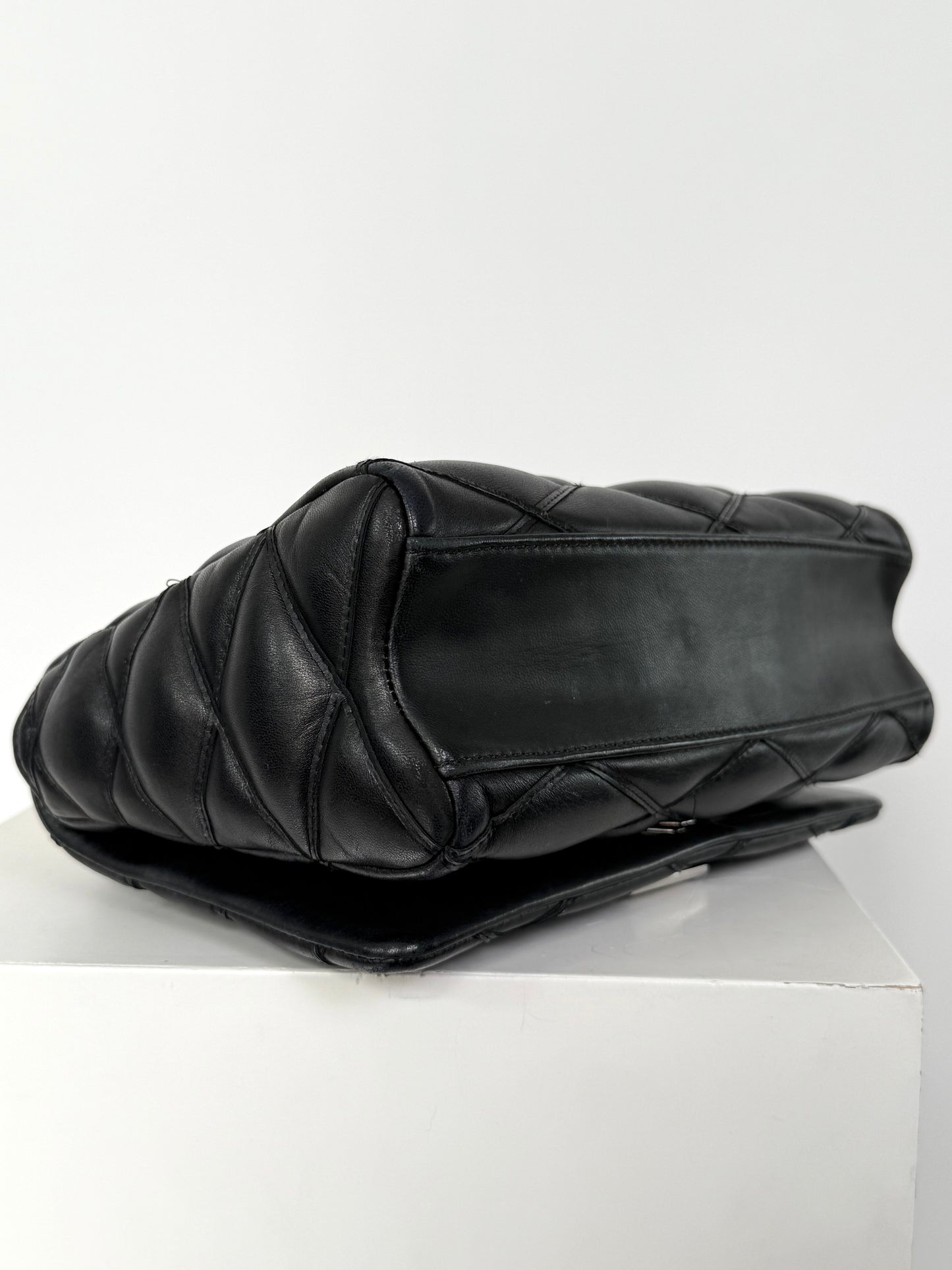 Louis Vuitton Malletage MM