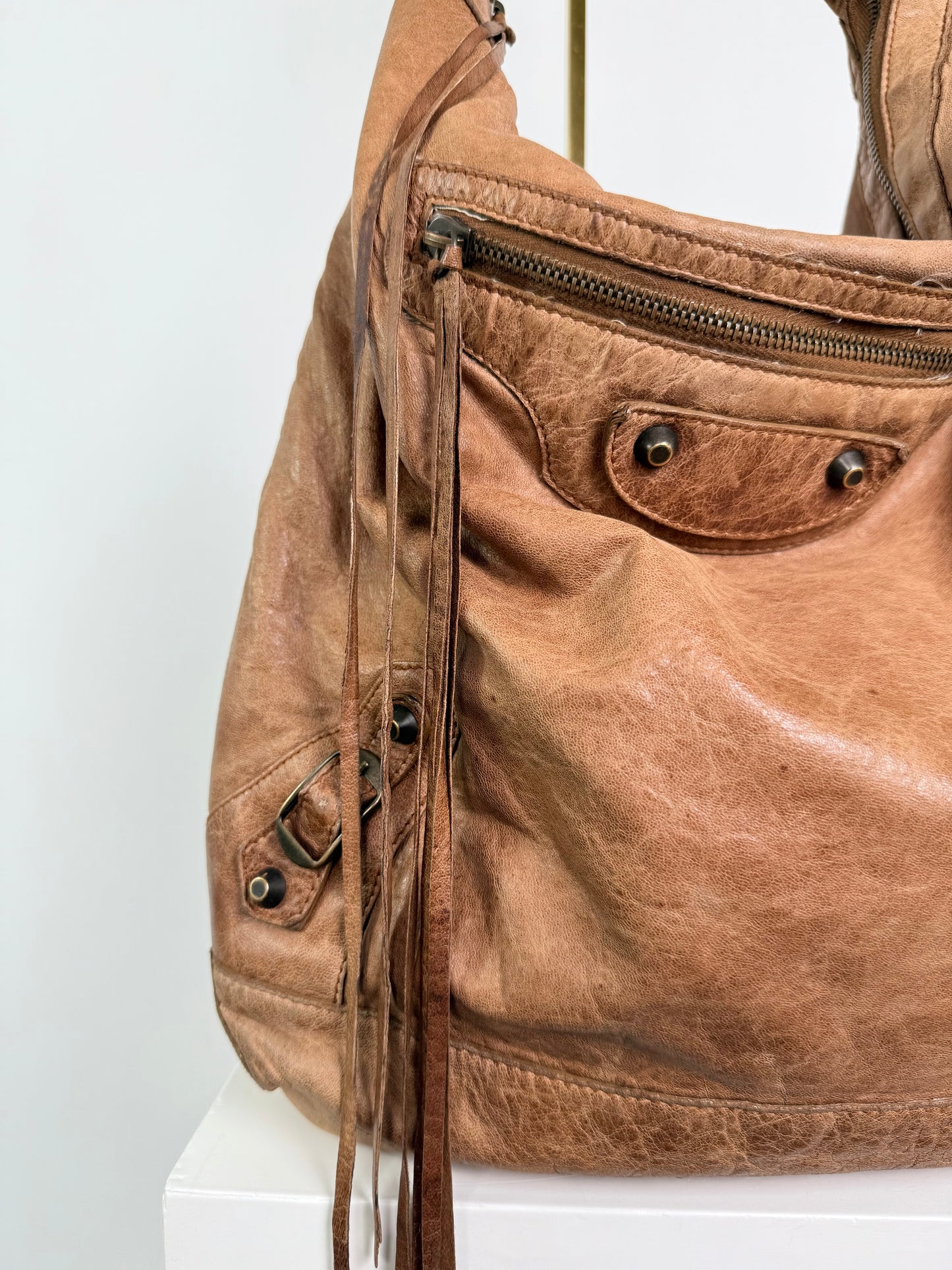 Balenciaga Agneau Hobo Caramel