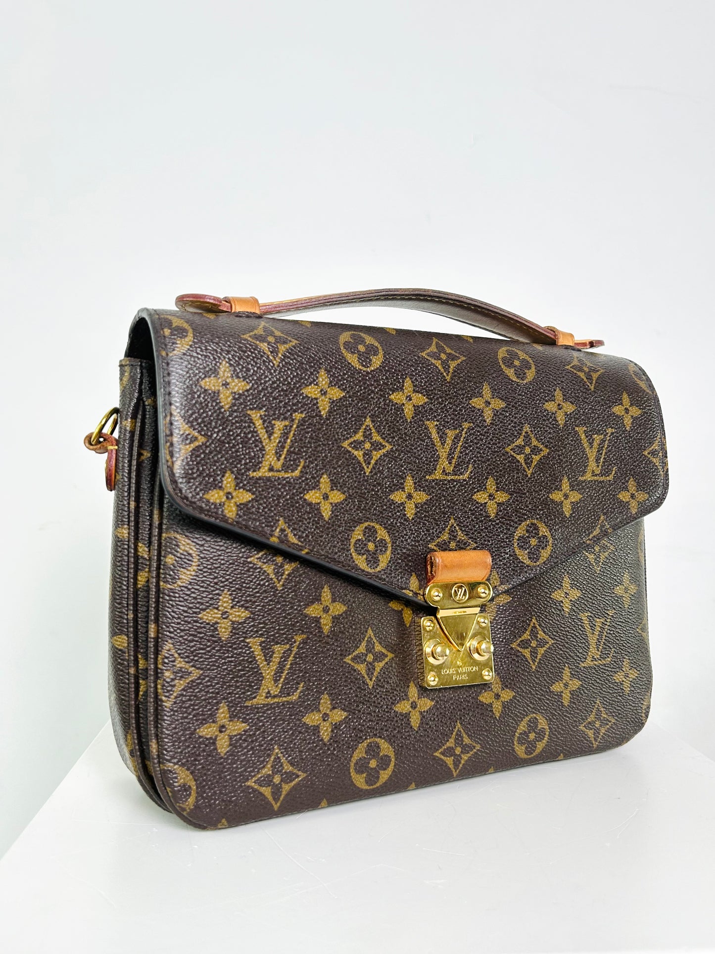 LV Monogram Metis Pochette