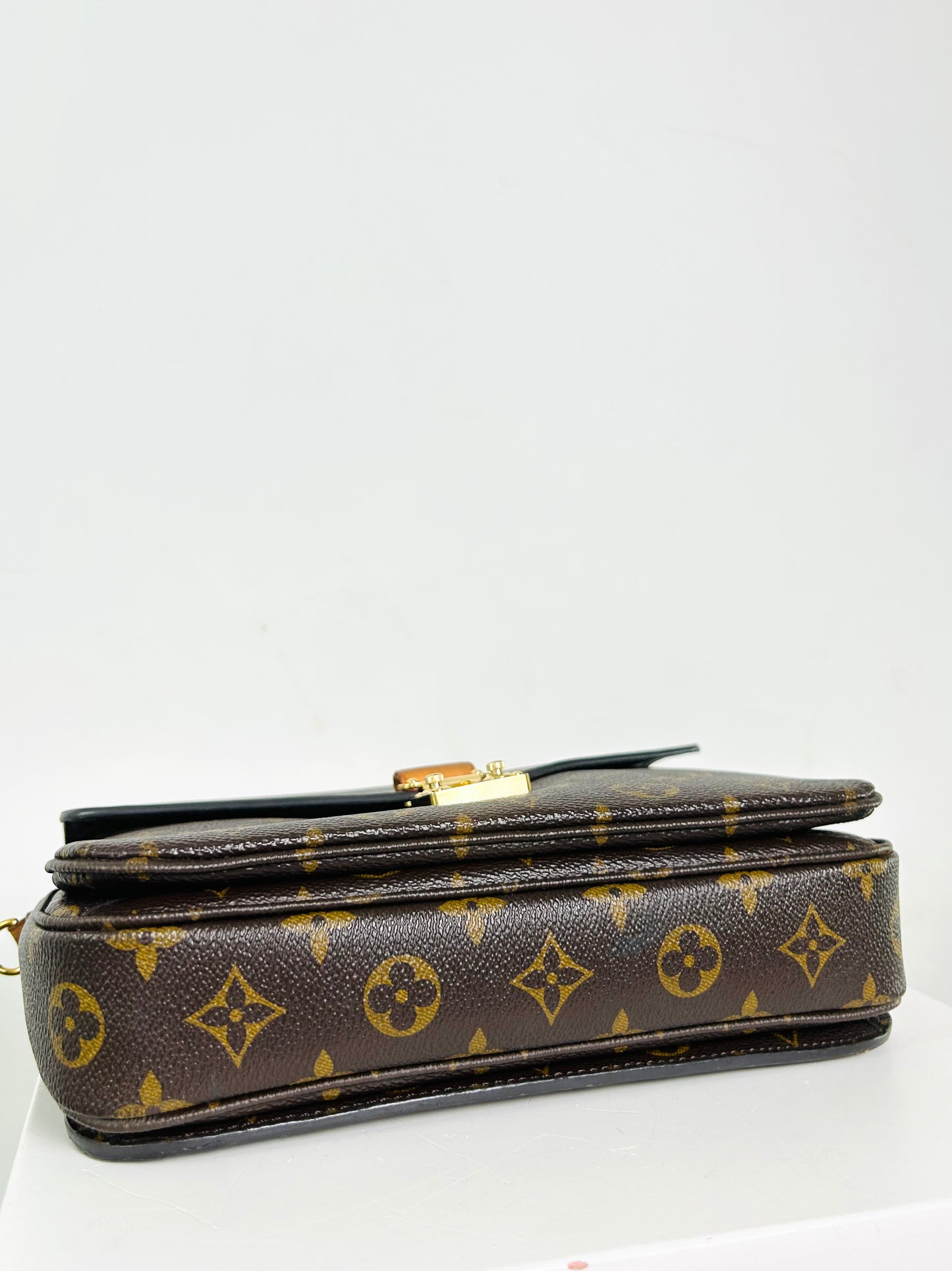LV Monogram Metis Pochette