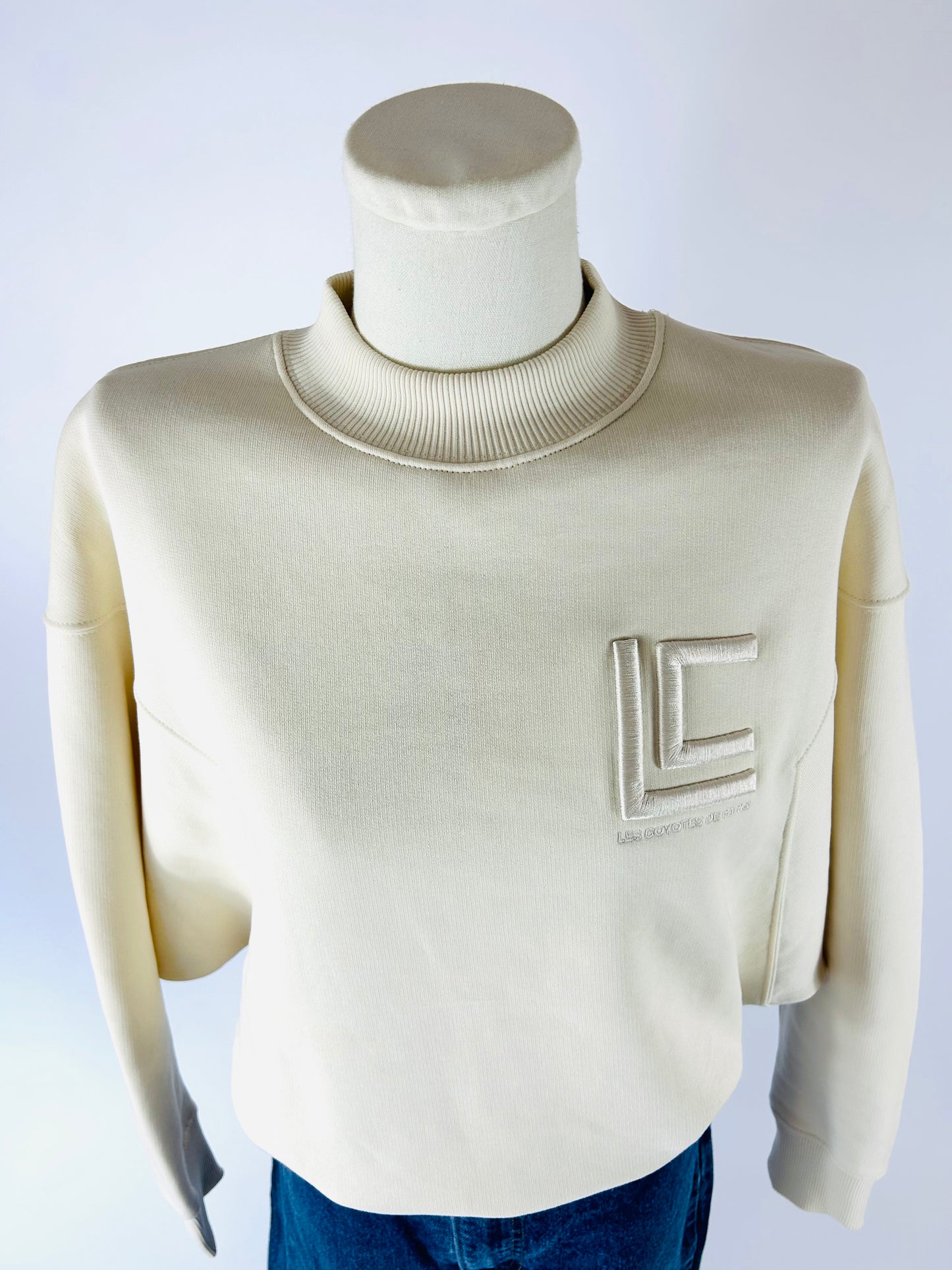 Les Coyotes Cream Sweatshirt