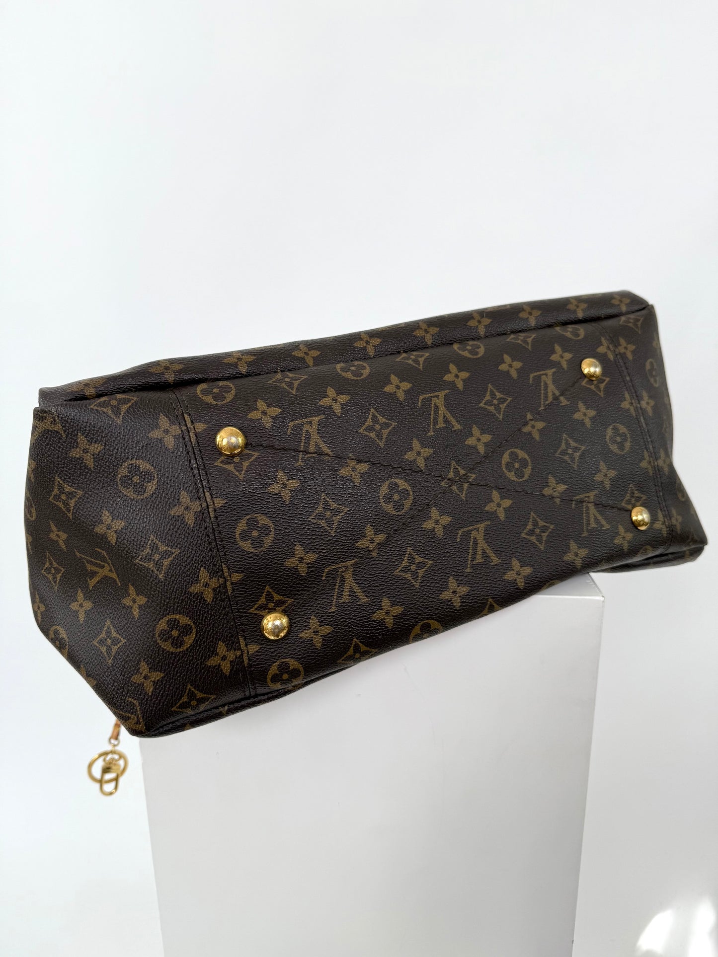 Louis Vuitton Metis