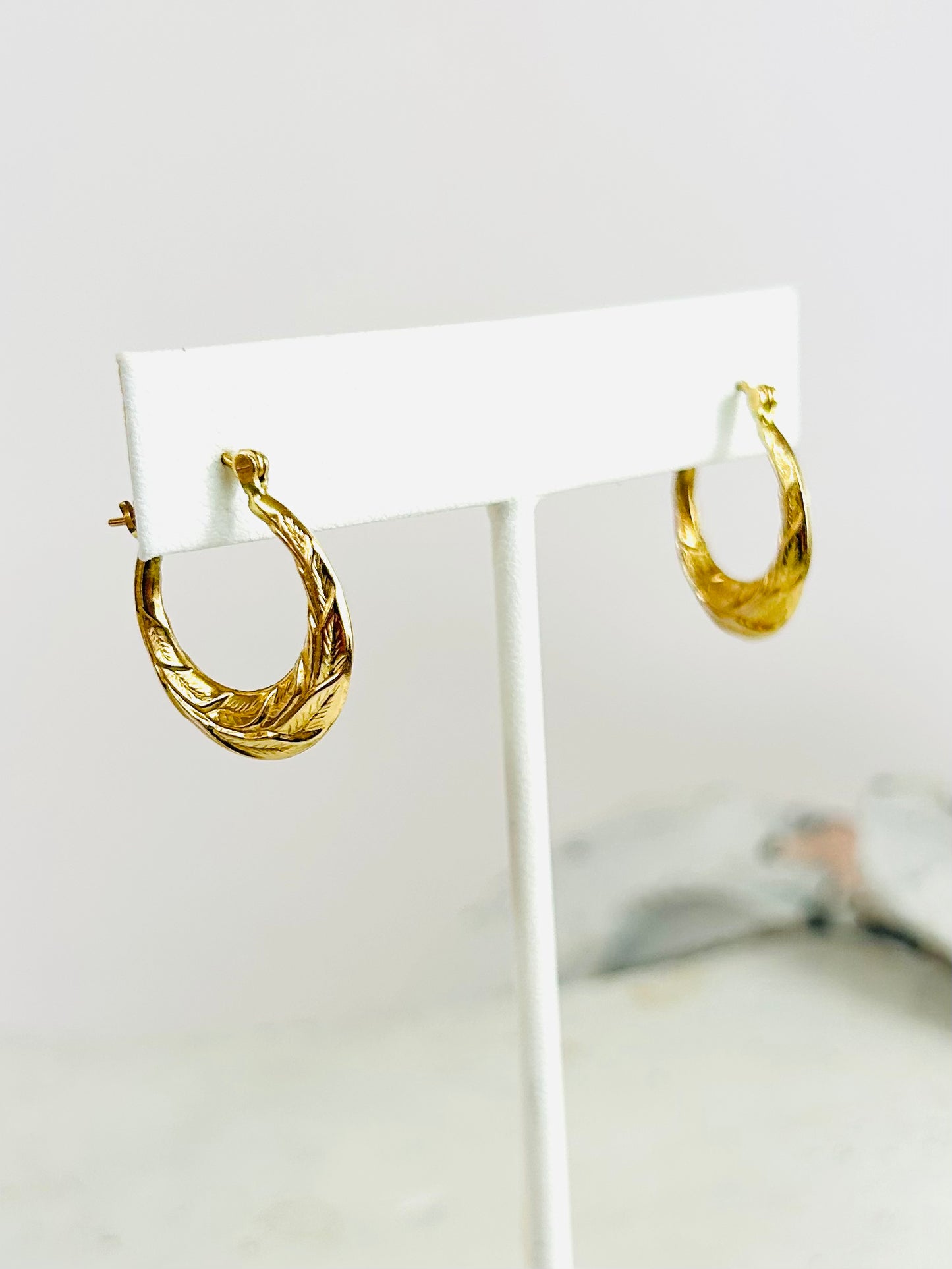 Vintage 14K Gold Hoop