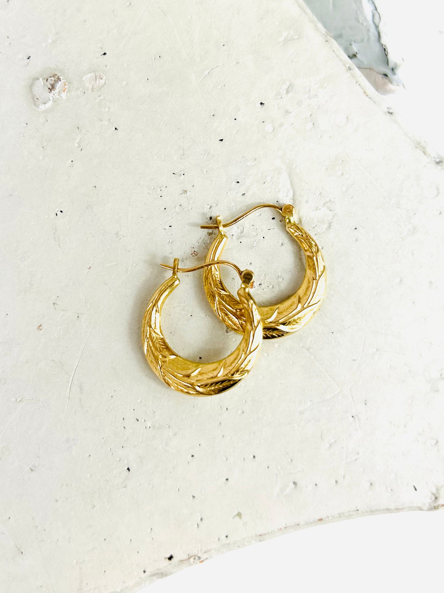Vintage 14K Gold Hoop