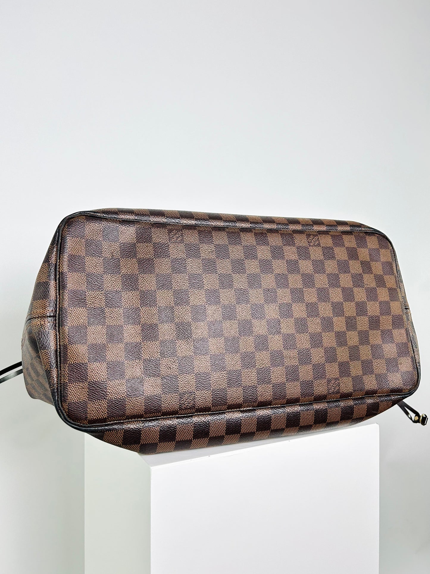 Louis Vuitton Never Full Logo GM