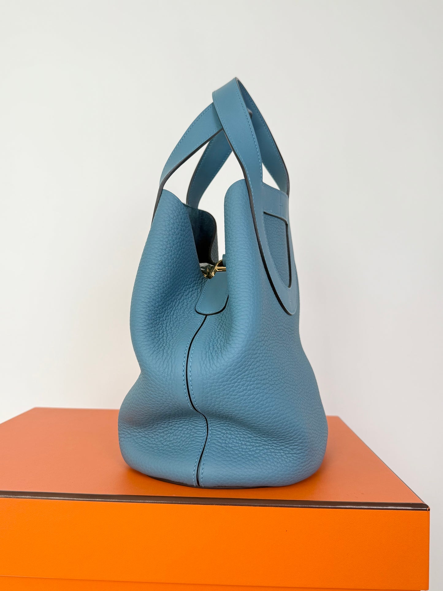 Hermes In The Loop Blue Taurillon Clemence Handbag