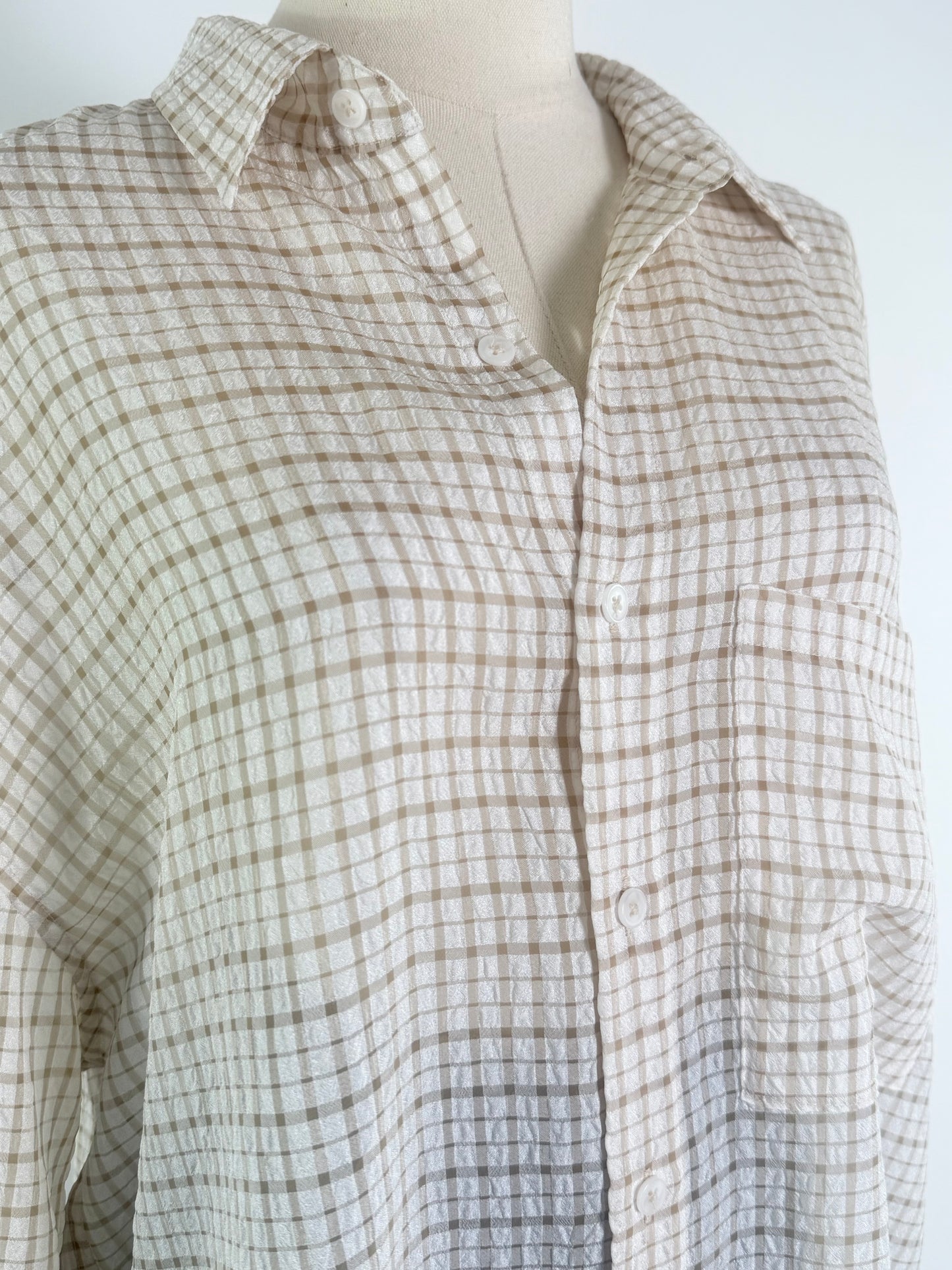 Gil Rodriguez Big Button Up