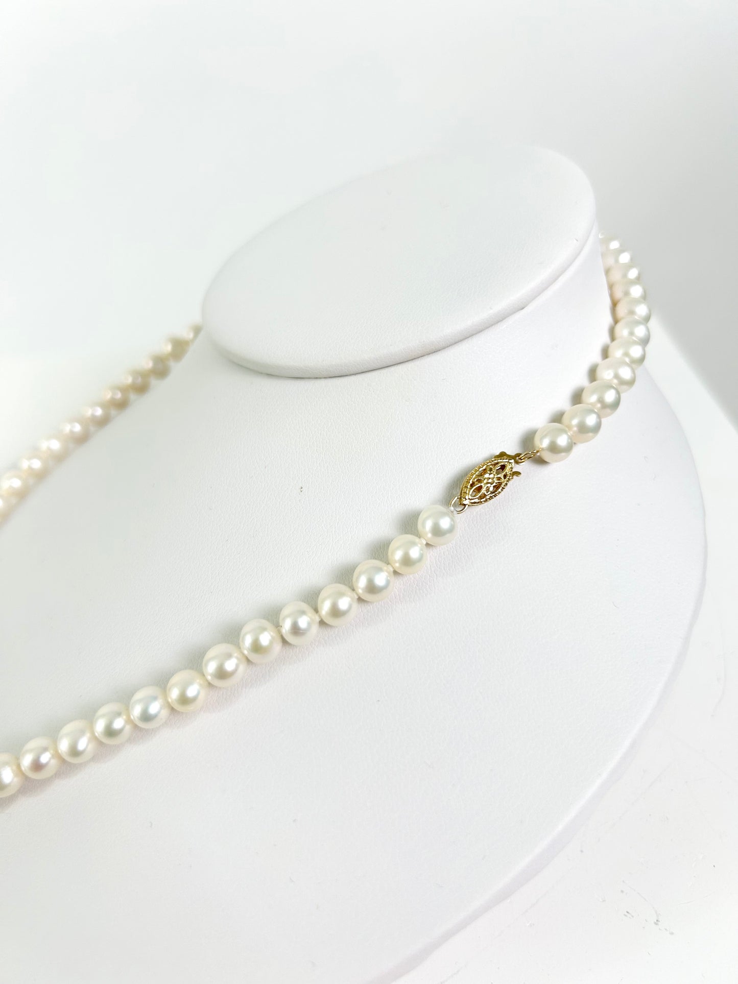 Vintage Freshwater Pearl Necklace 14k