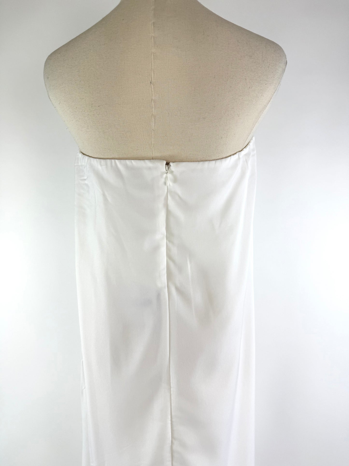 Josefine HJ XNAKD White Maxi Dress