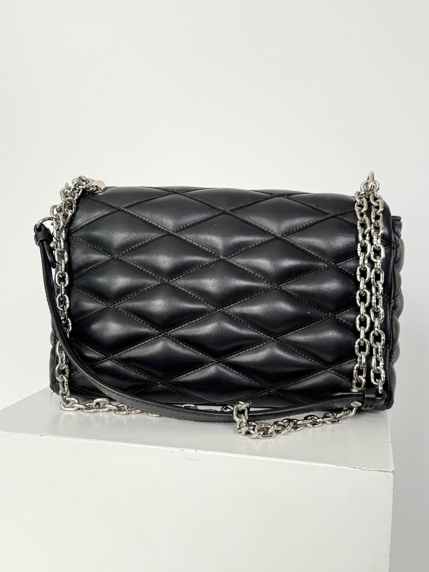 Louis Vuitton Malletage MM