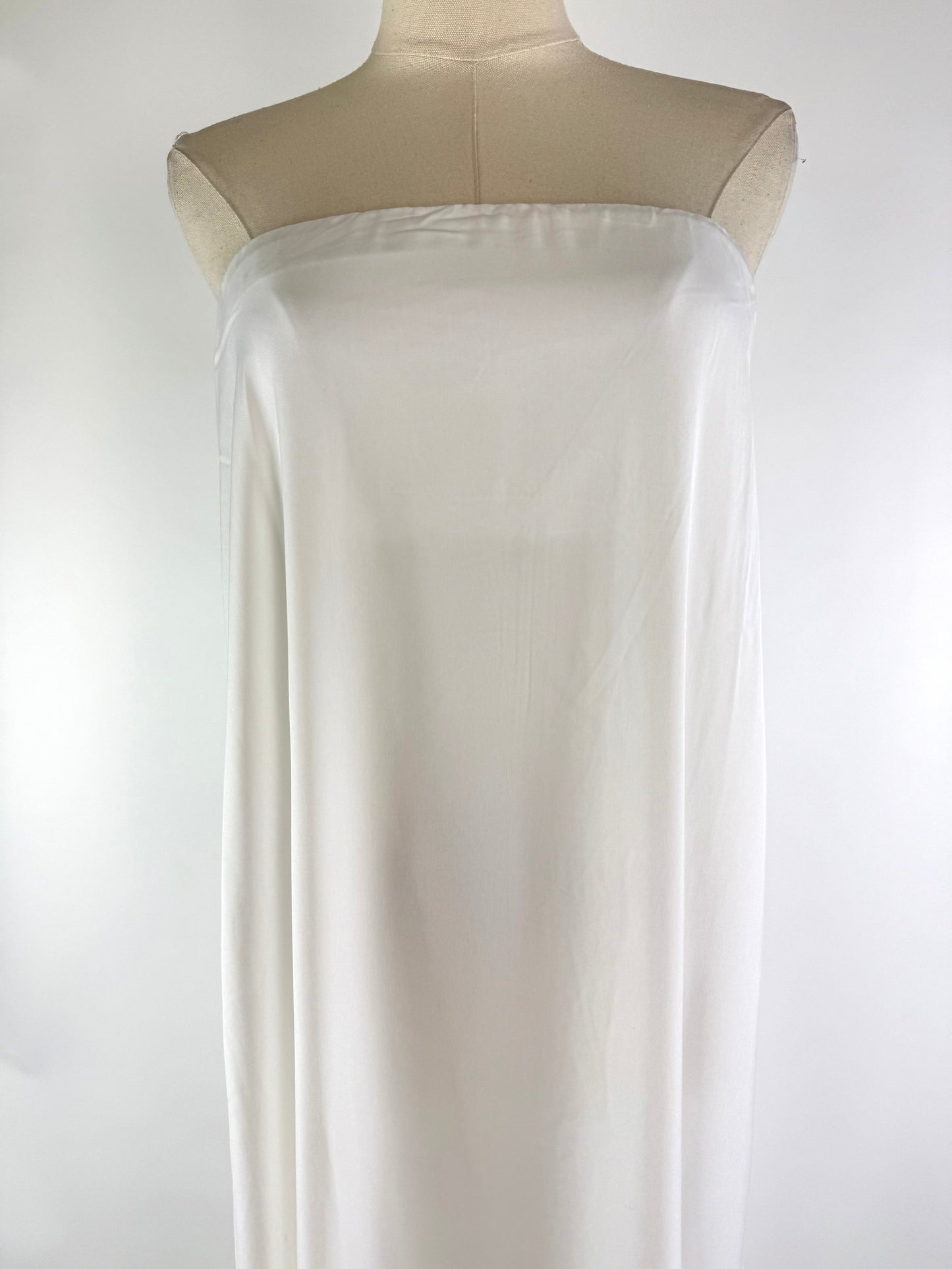 Josefine HJ XNAKD White Maxi Dress