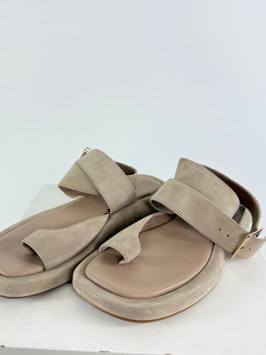 GIA/RHW  Beige Suede Sandals