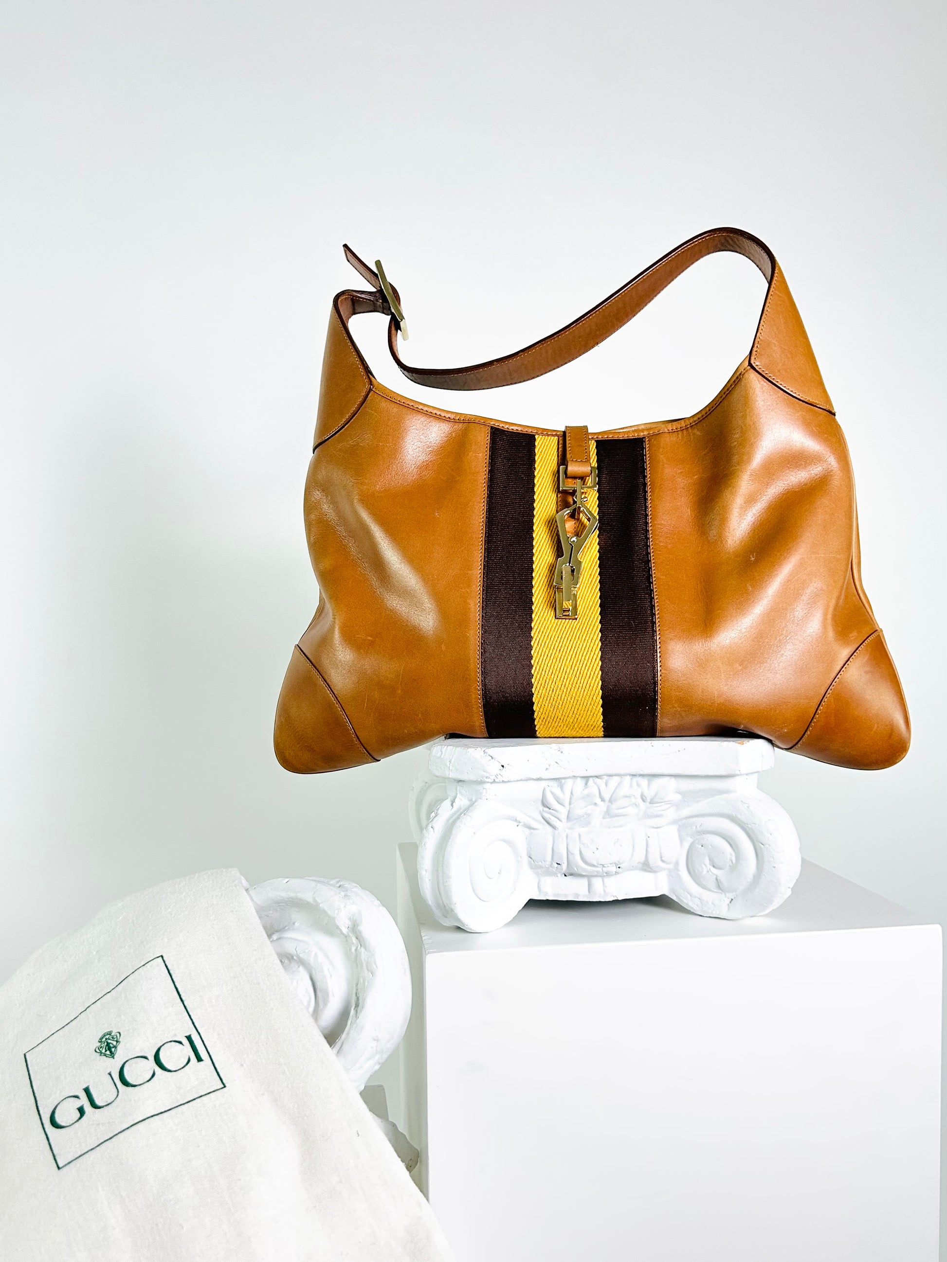 Gucci jackie 2025 o handbag