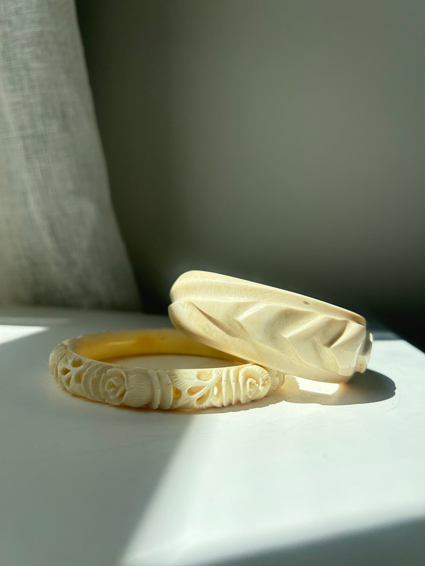 Vintage Ivory Carved Floral Design Bracelet