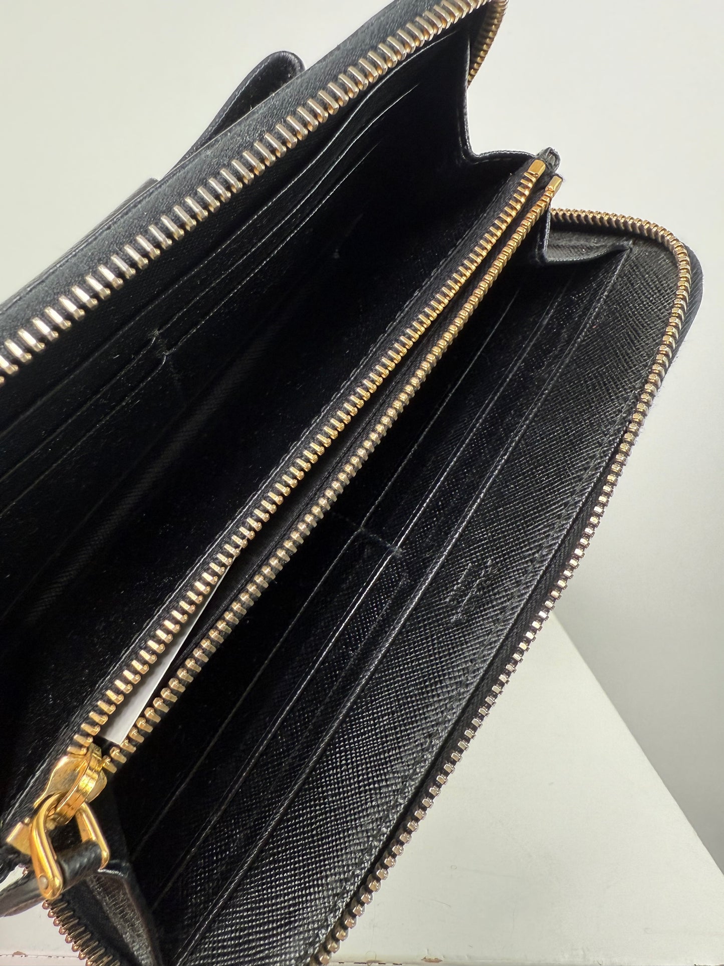 YSL Yves Saint Laurent Round Zipper Long Wallet Leather Black/Gold