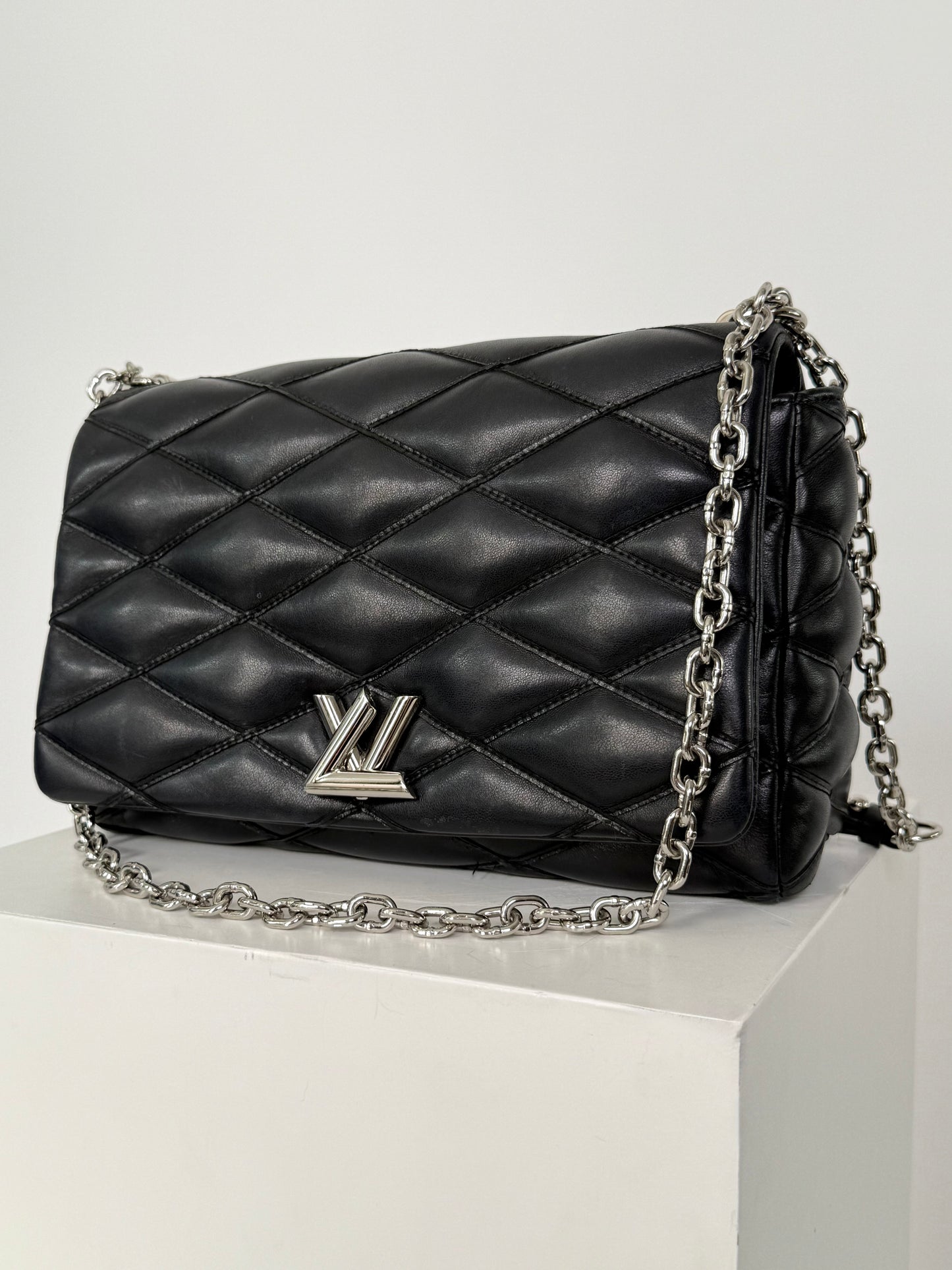Louis Vuitton Malletage MM