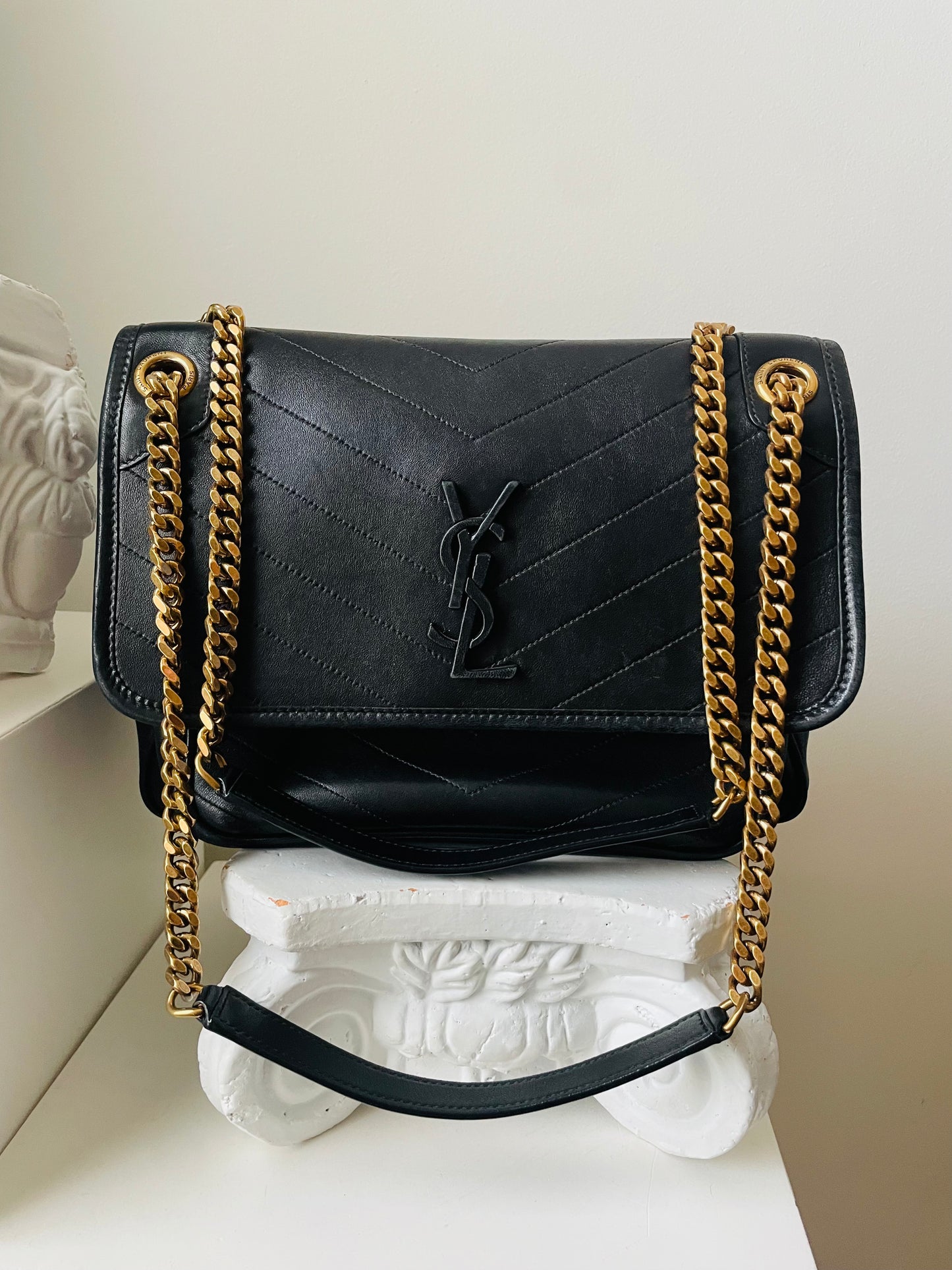 Saint Laurent Niki Medium Black