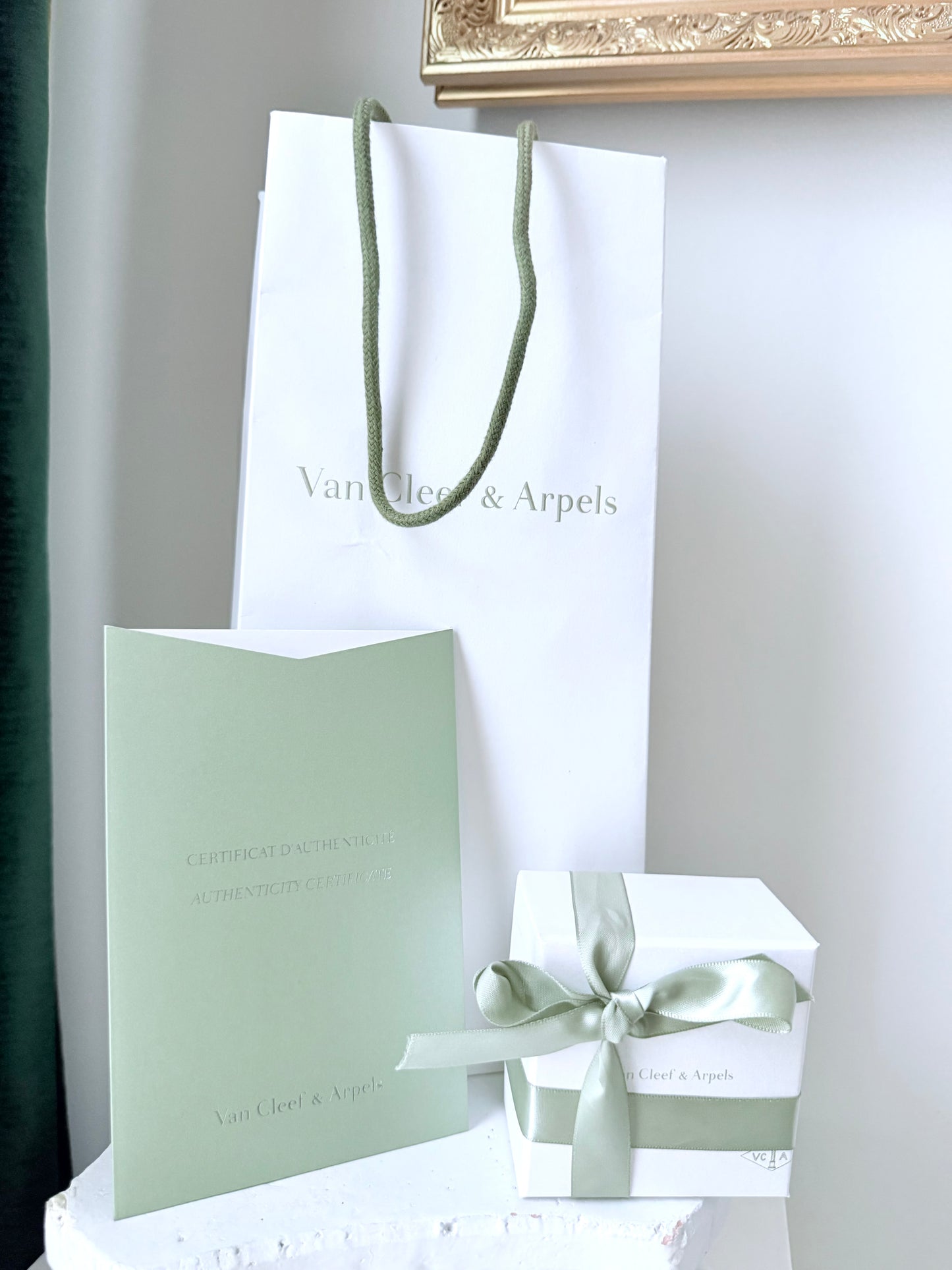 Vintage Van Cleef & Arpels Vintage Alhambra Mother-of-Pearl Pendant Necklace in 18K White Gold
