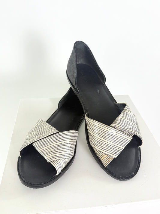 Vince Black/White Flat Sandal