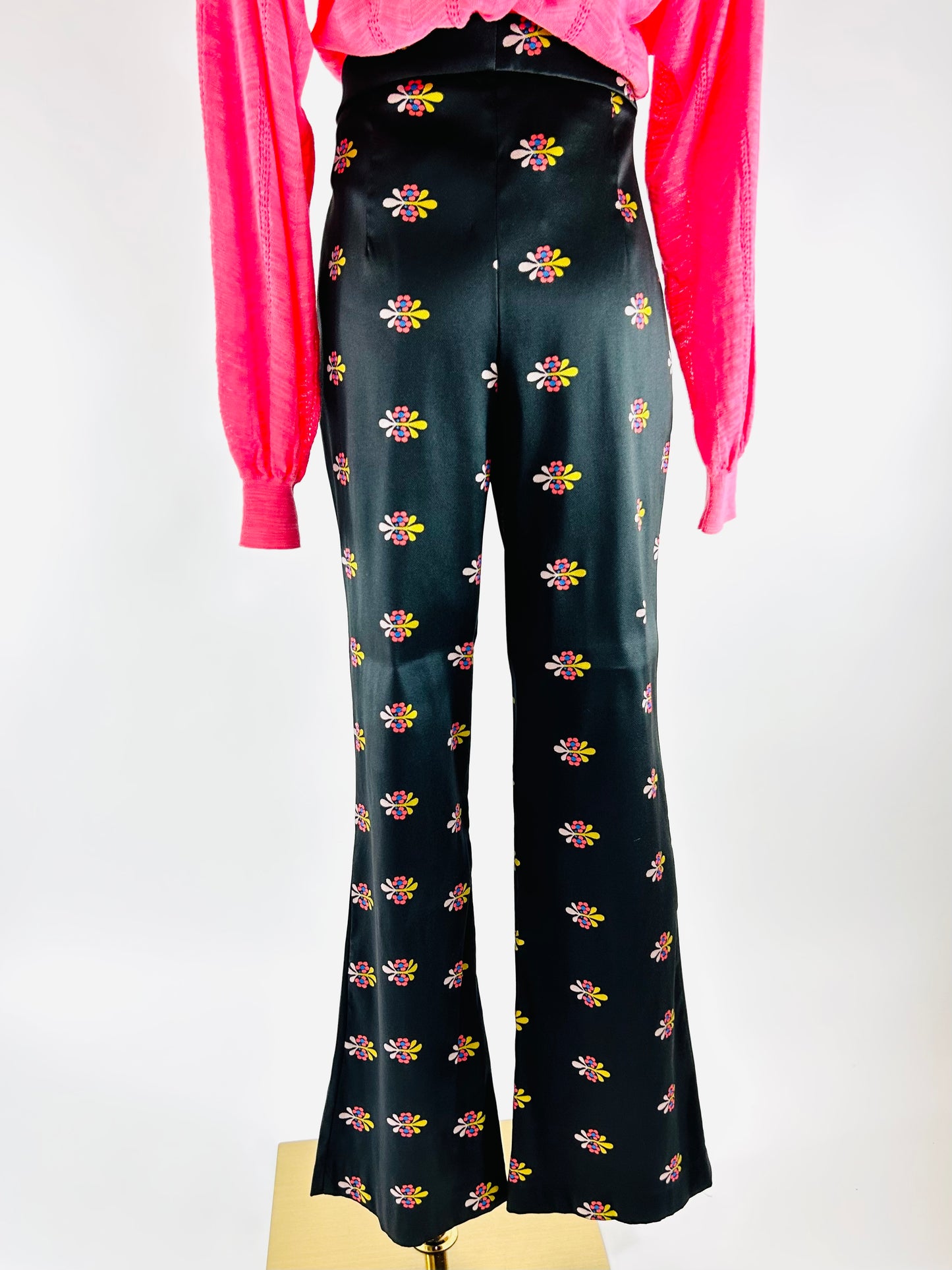 Cynthia Rowley Black pants with Floral Print