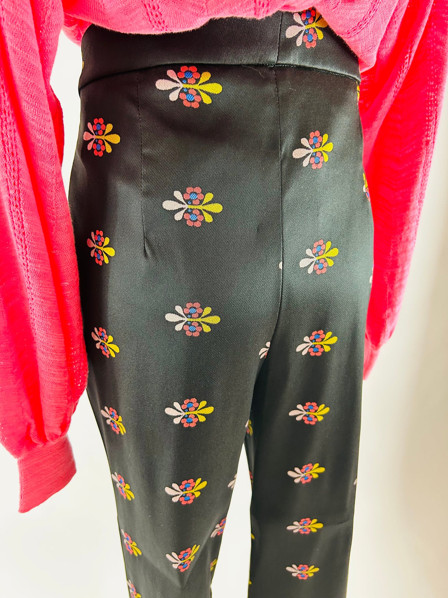 Cynthia Rowley Black pants with Floral Print