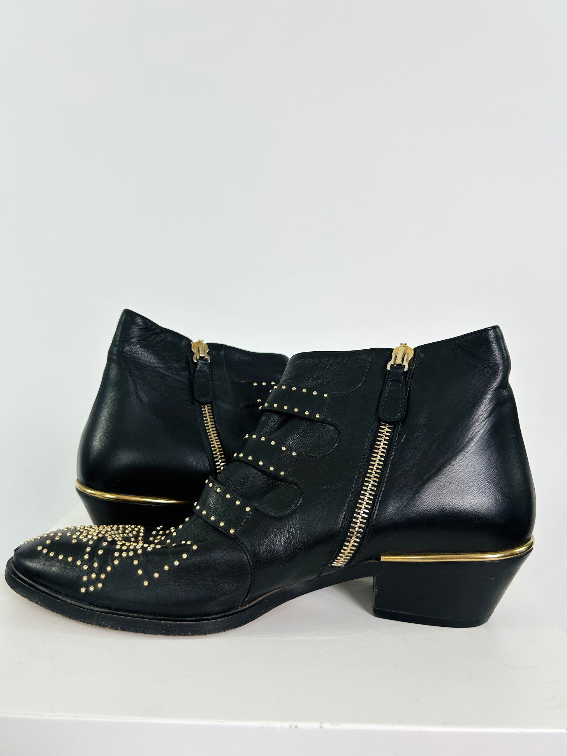 Chloe Susanna Boot Born Into Money