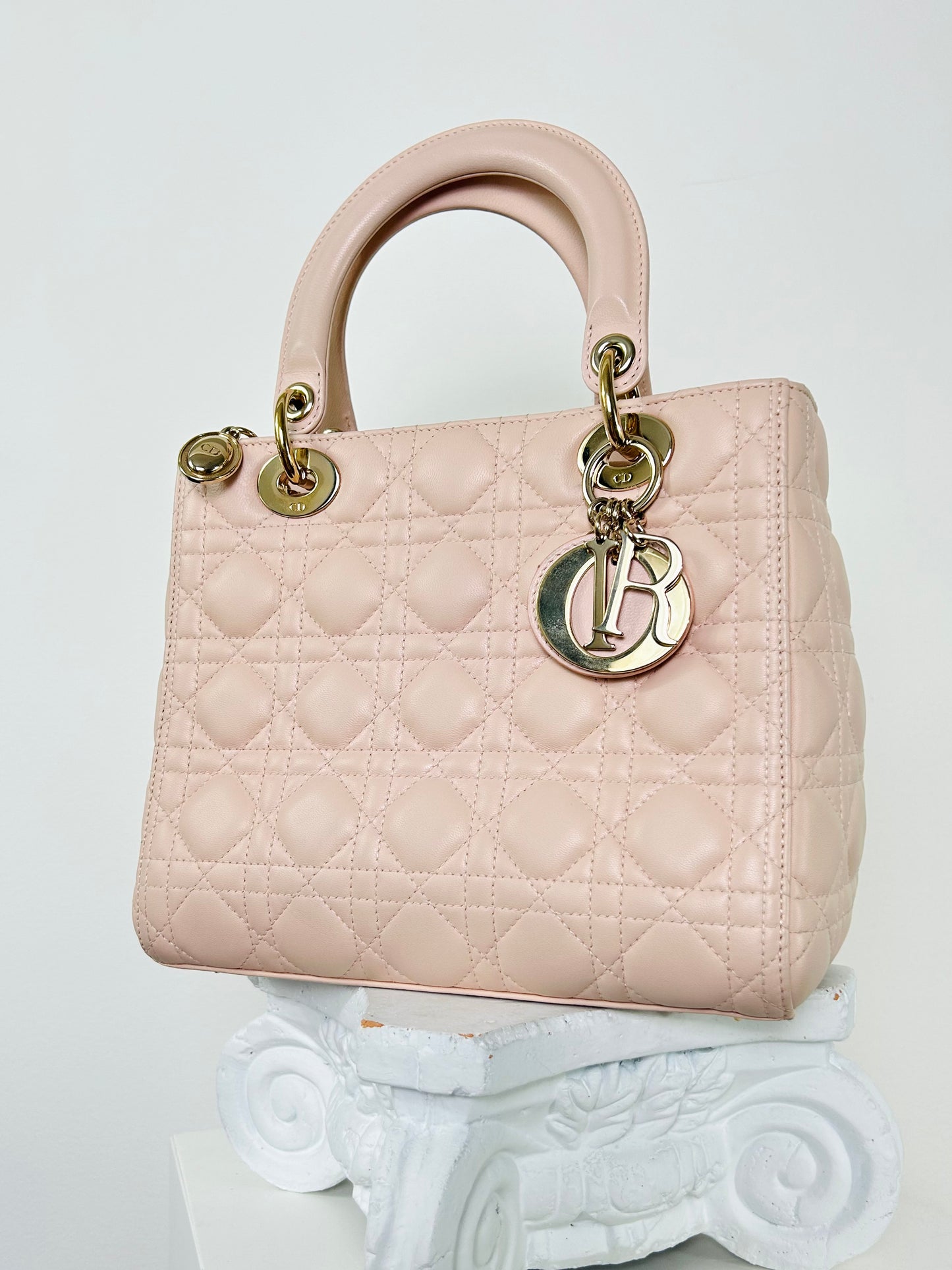 Lady Dior Medium Sakura