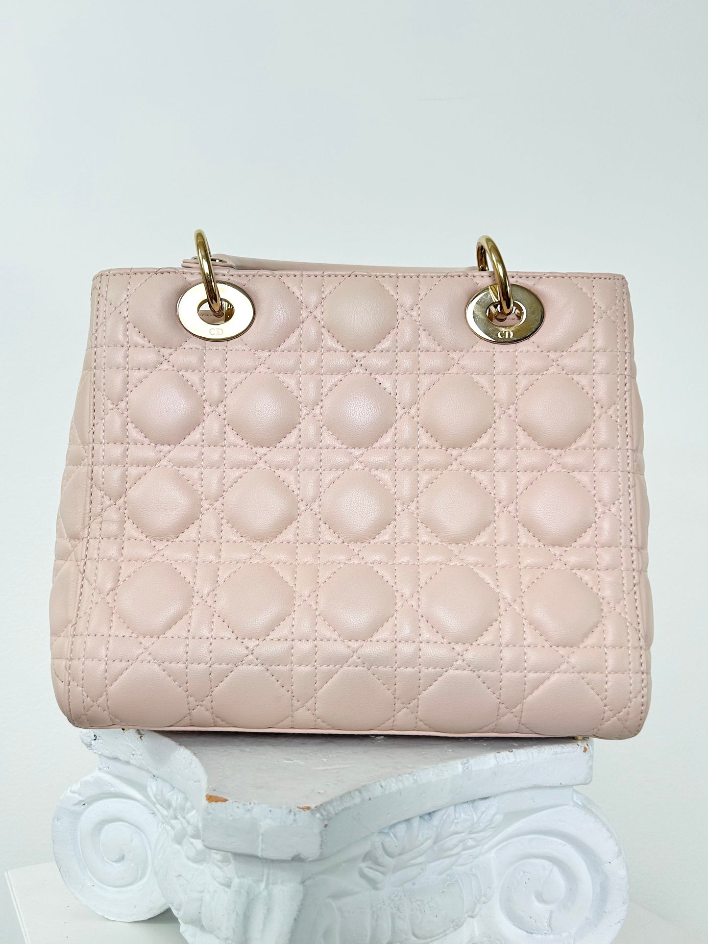 Lady Dior Medium Sakura