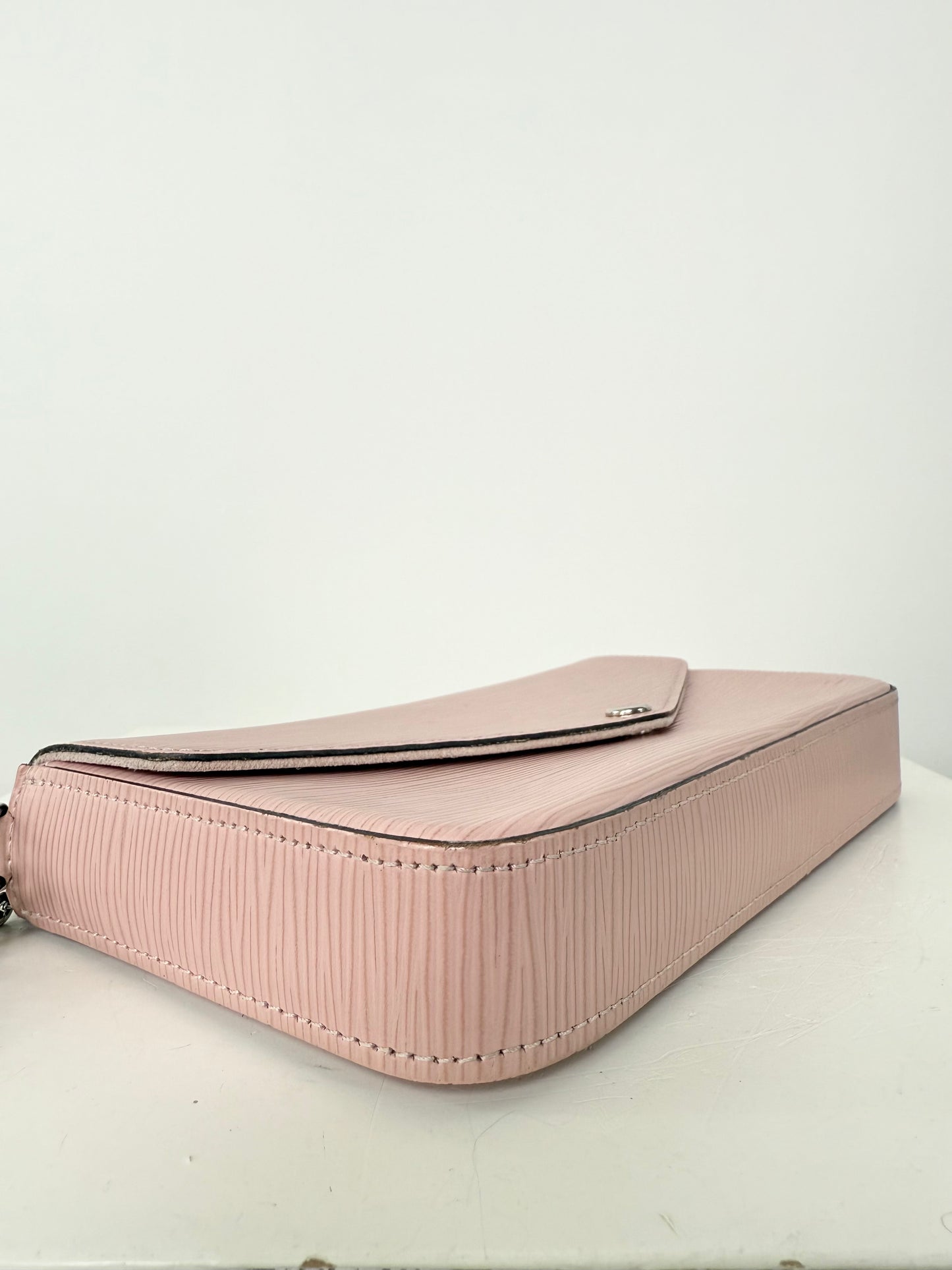 Louis Vuitton Felicie Pochette Epi Leather