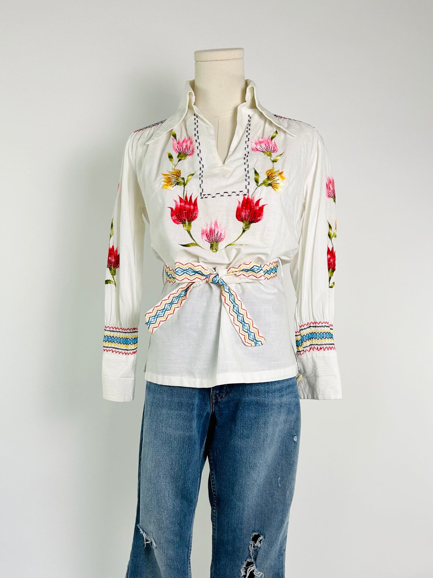 Vintage Embroidered Mexican Top