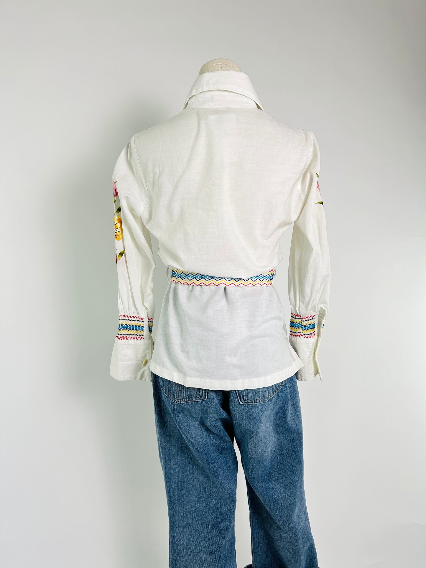 Vintage Embroidered Mexican Top