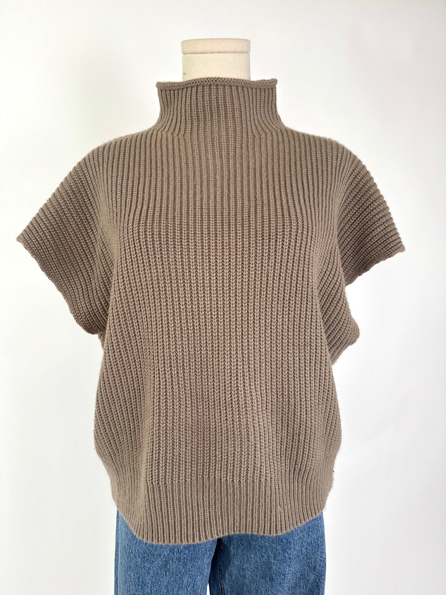 En Saison Taupe Pull Over Sweater