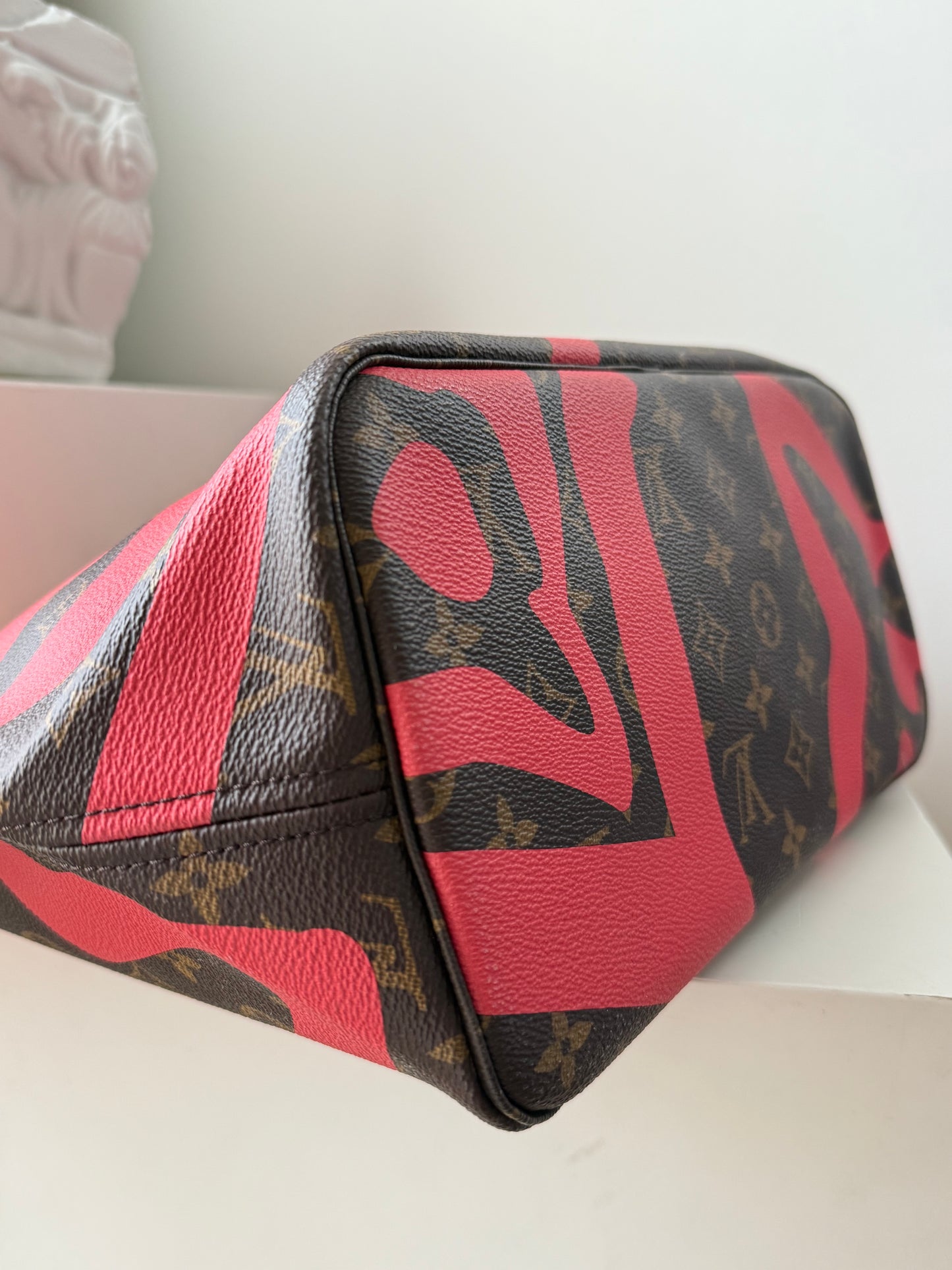 Louis Vuitton Saint Tropez Neverfull