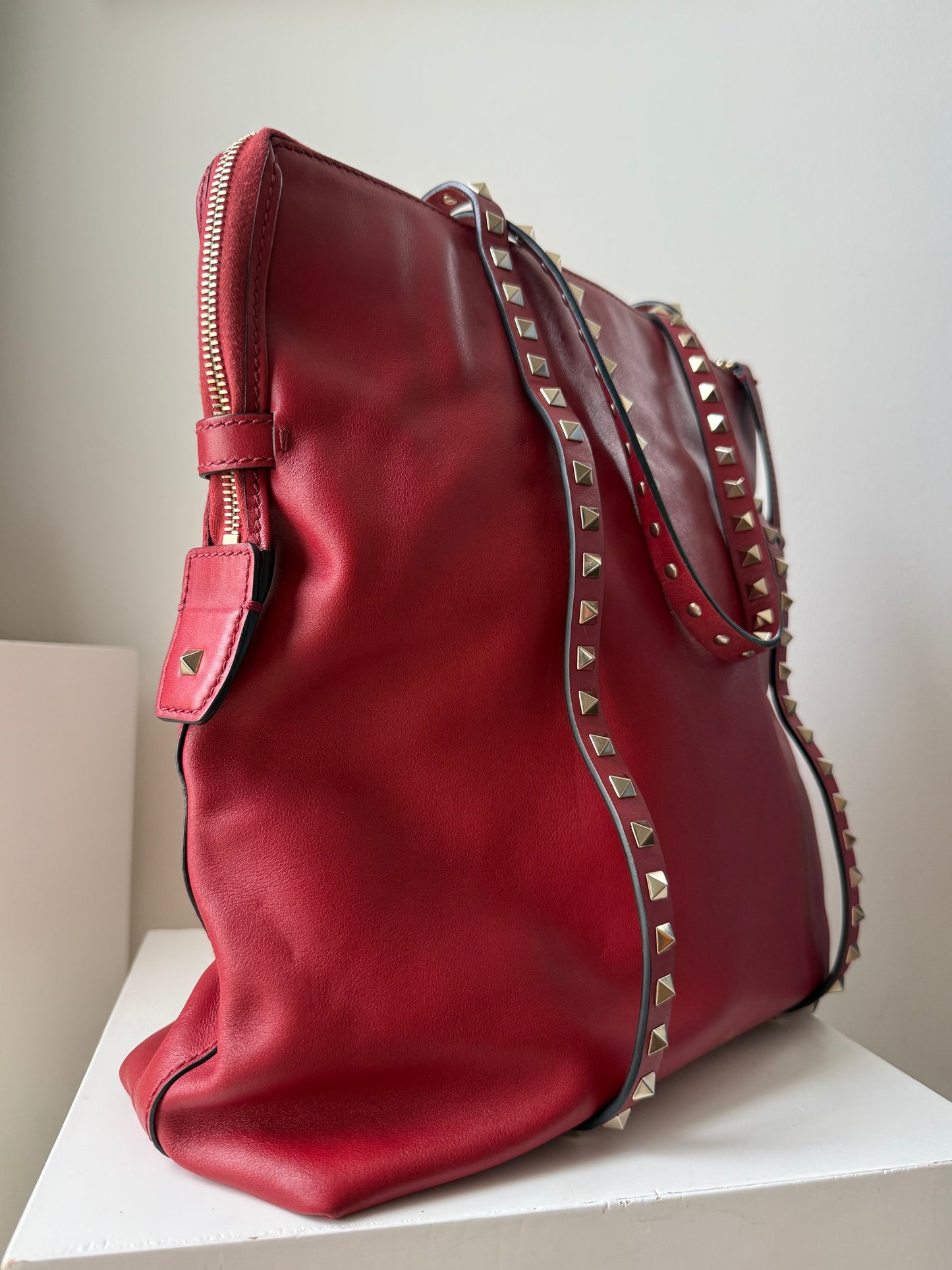 Valentino Garavani Rockstar Leather Shoulder Bag Red