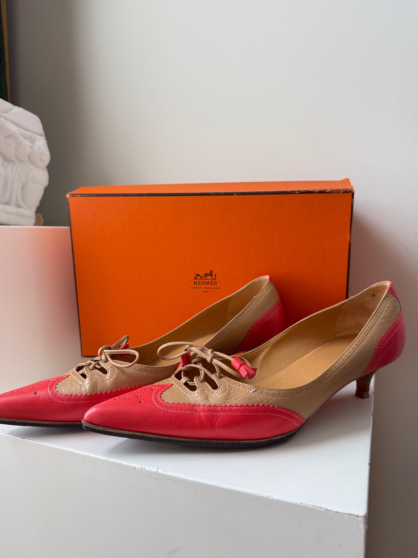 Hermes Ghille Tassel Pump