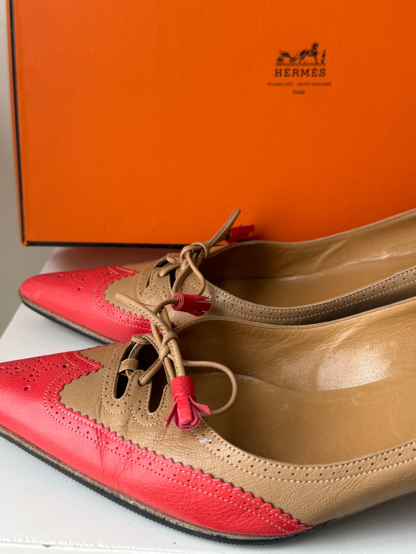 Hermes Ghille Tassel Pump