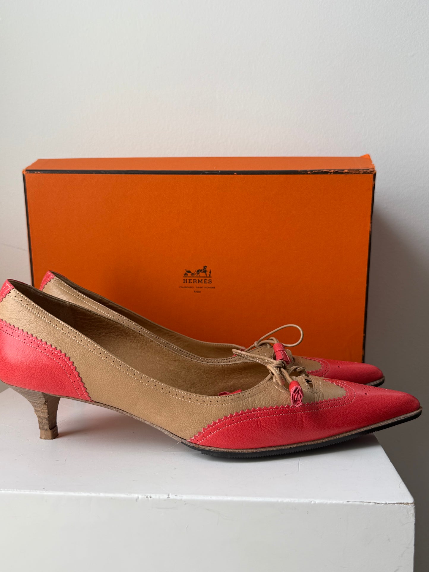 Hermes Ghille Tassel Pump