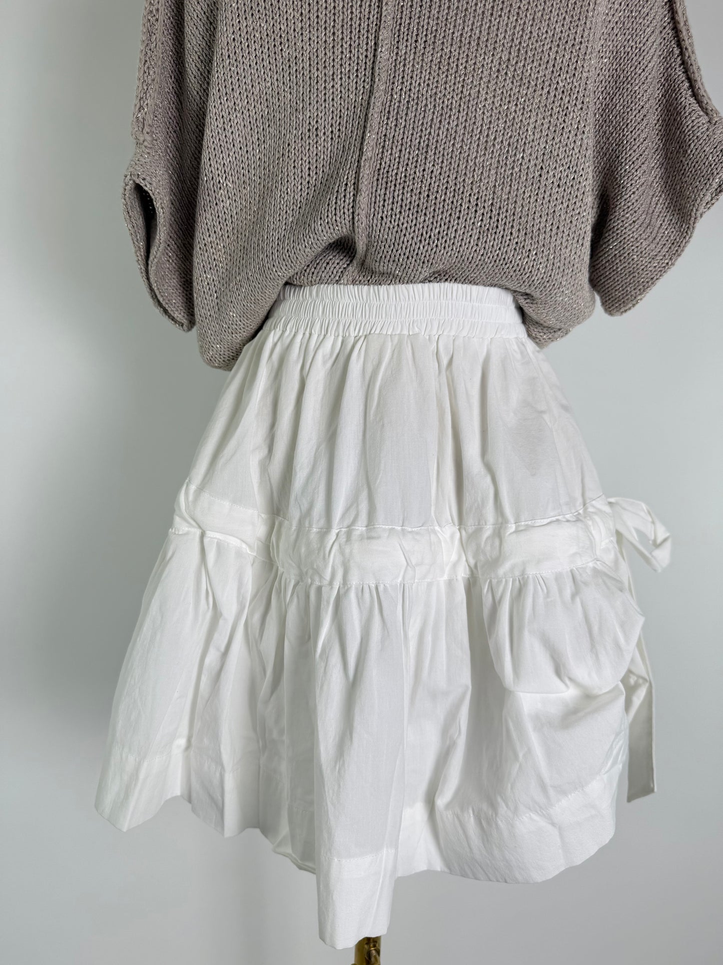 VRG GRL White Ruffle Bow Mini Skirt