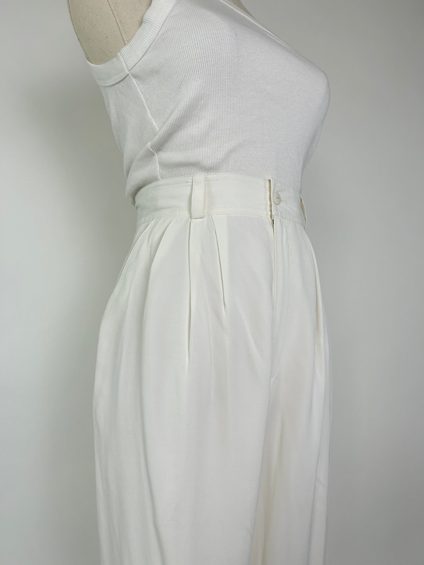 Vintage Dana Buchman White Pleated Pant