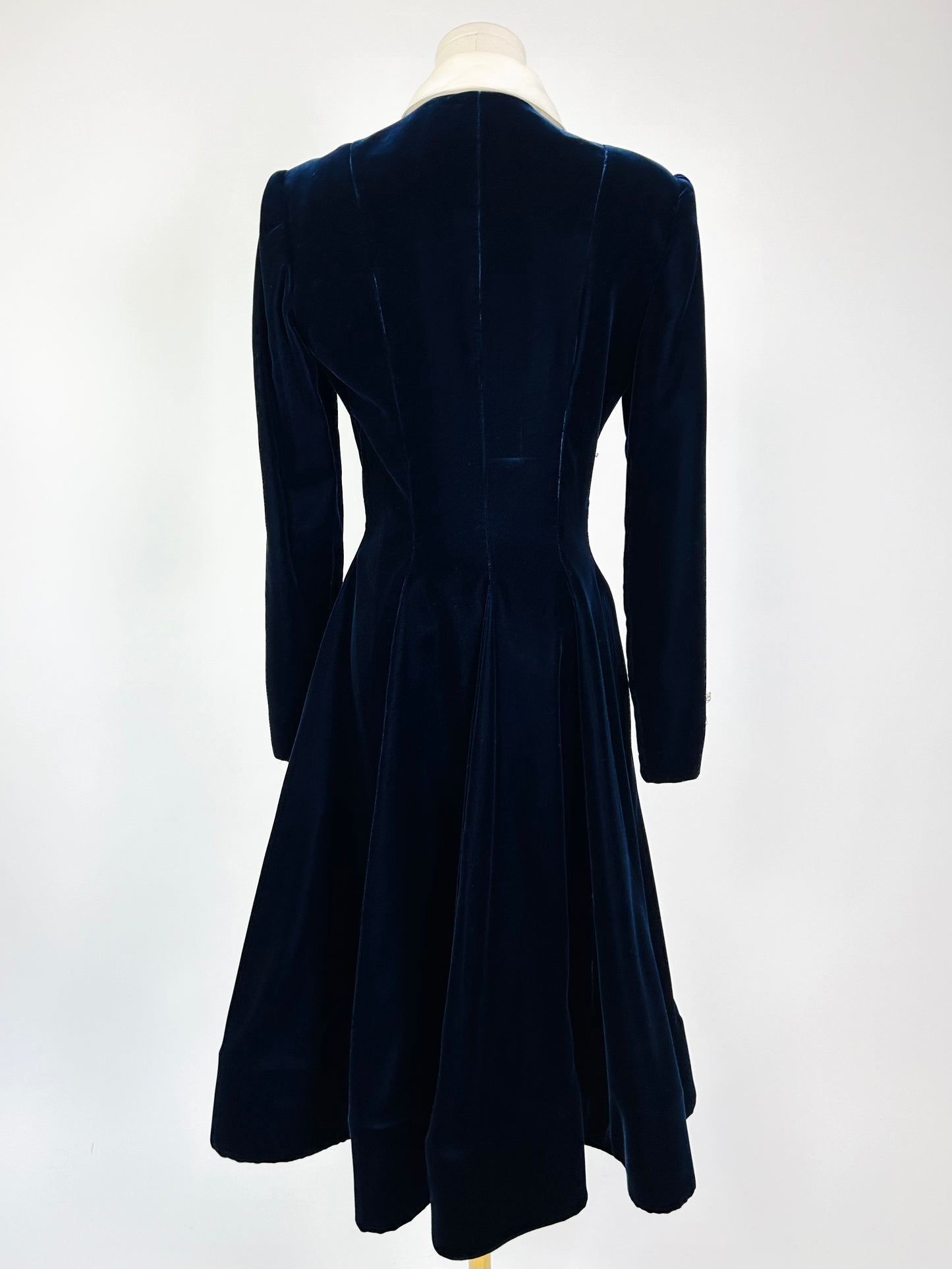 Vintage Oscar de la Renta Blue Velvet Collectors Dress